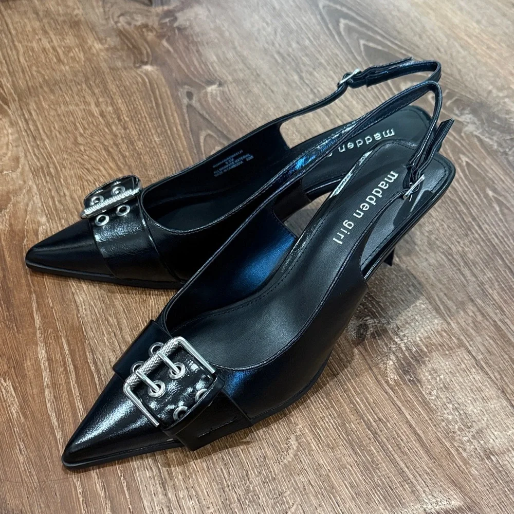 Madden Girl Black Pointed Slingback Heels - Picture 1 of 3